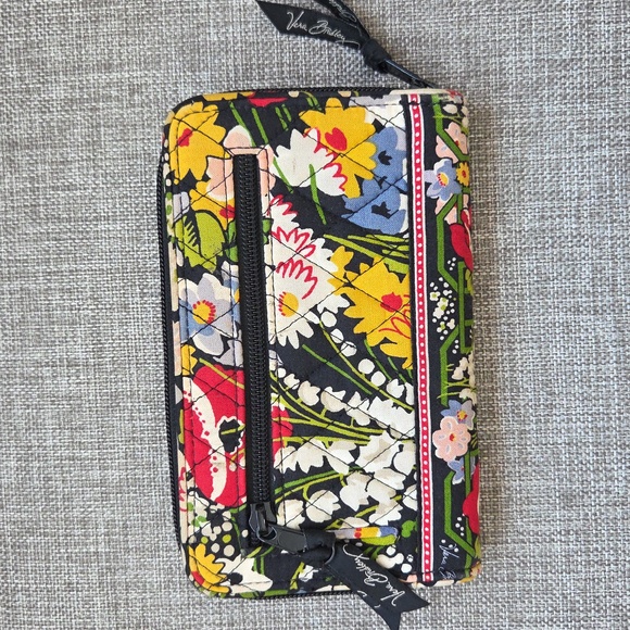 Vera Bradley Poppy Fields Turn Lock Wallet Organizer With 18 Card Slots - Picture 4 of 6